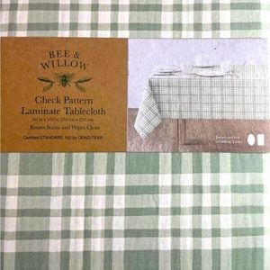 New Bee & Willow Check Pattern Laminate Tablecloth 60” X 102” Resist Stain Smoke